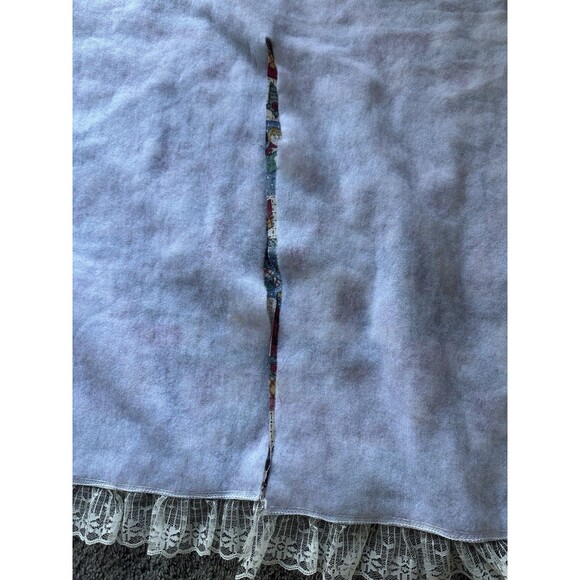 Vintage Patchwork Christmas Tree Skirt Lace Trim Country Primitive Decor - Picture 16 of 16